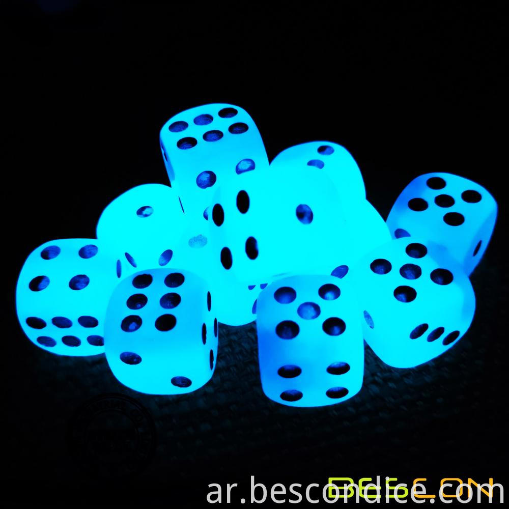 Gemini Glow In The Dark D6 Game Dice Icy Rock 2